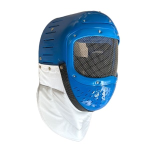 Plastikmask võrgust vaateavaga